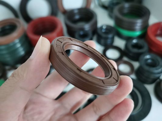 NBR/FKM/Silicon TC Oil Seal for Agricultural Machinery with ISO9001 Certification